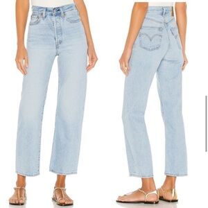 Levi’s Ribcage Straight Jeans